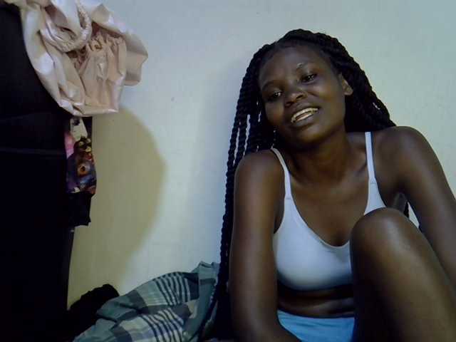 Cute-aliyah live cam on BongaCams