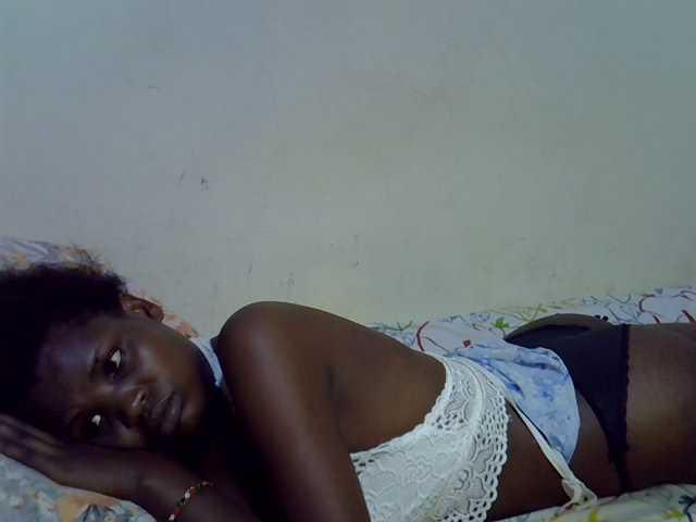 Cute-aliyah live cam on BongaCams