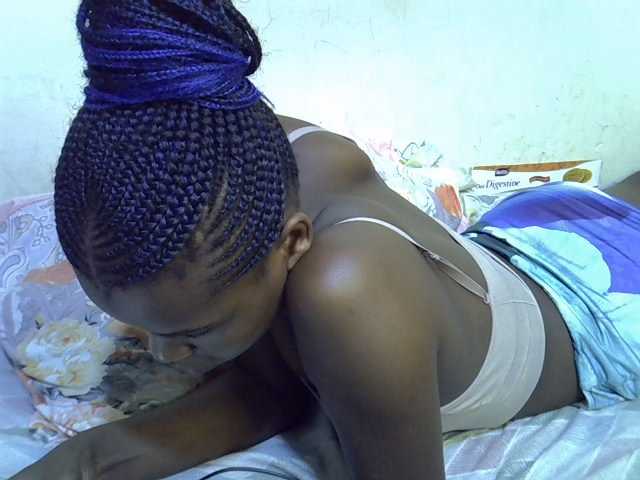 Cute-aliyah live cam on BongaCams