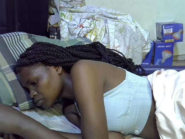 Cute-aliyah live cam on BongaCams