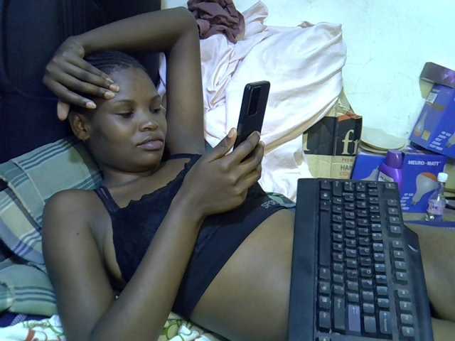 Cute-aliyah live cam on BongaCams