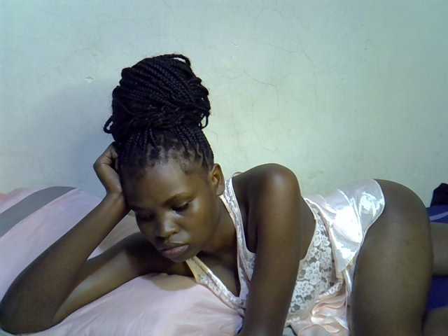 Cute-aliyah live cam on BongaCams