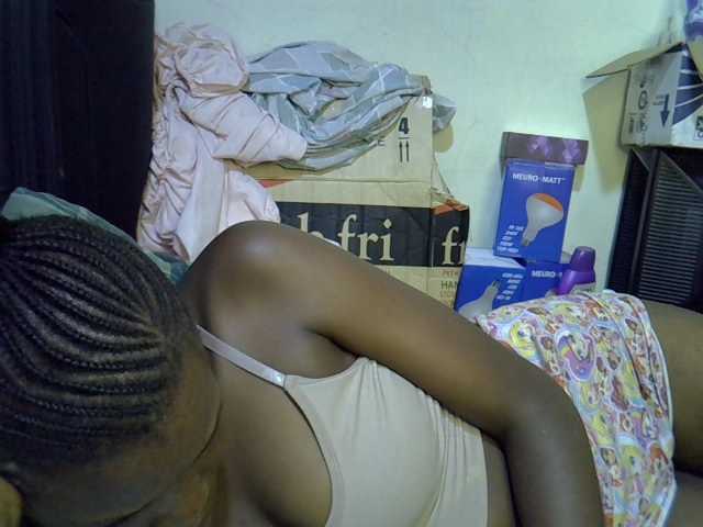 Cute-aliyah live cam on BongaCams