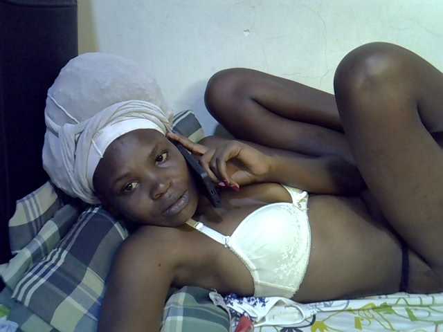 Cute-aliyah live cam on BongaCams