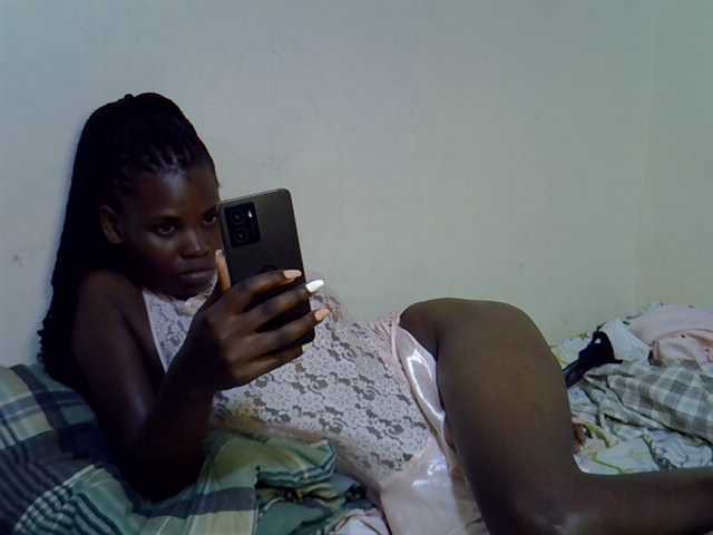 Cute-aliyah live cam on BongaCams