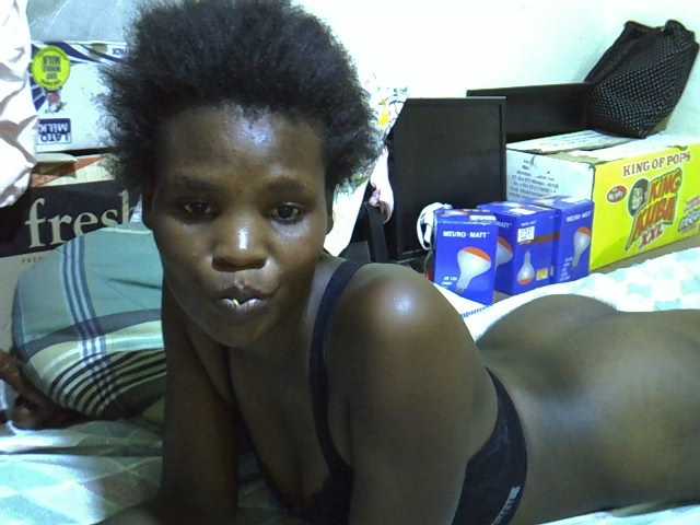 Cute-aliyah live cam on BongaCams