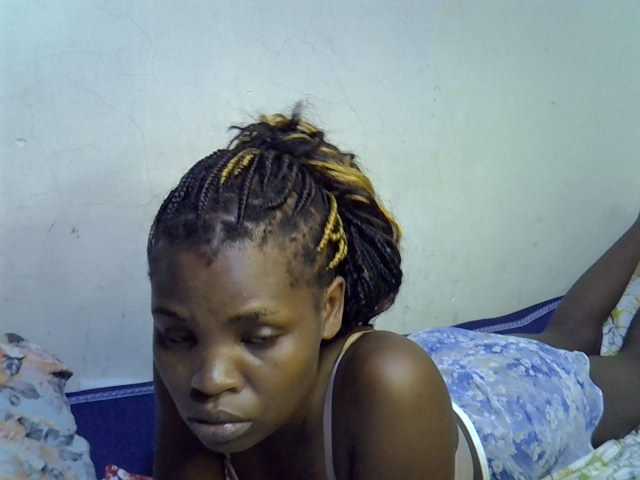 Cute-aliyah live cam on BongaCams