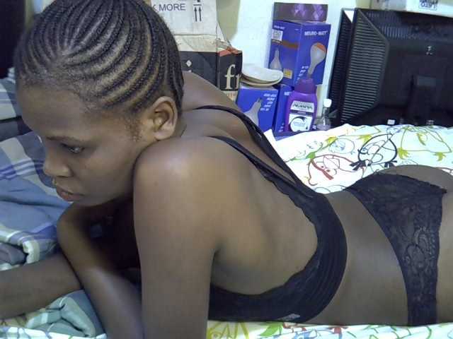 Cute-aliyah live cam on BongaCams