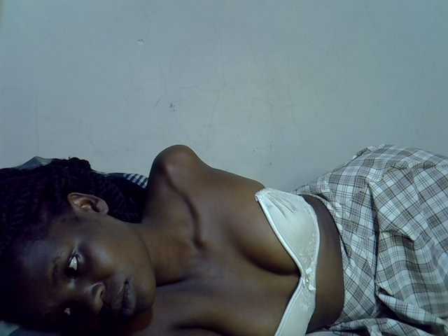 Cute-aliyah live cam on BongaCams