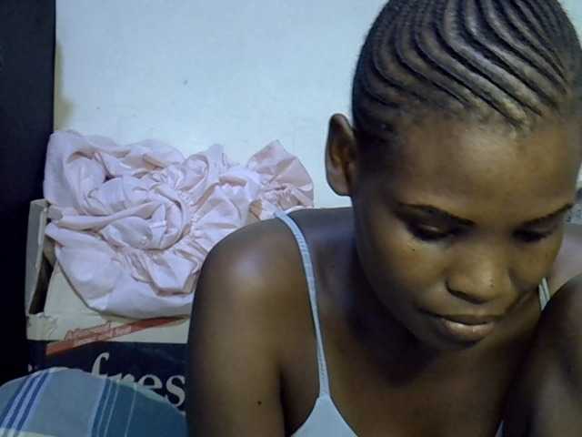 Cute-aliyah live cam on BongaCams