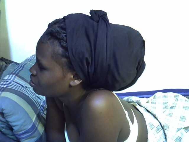 Cute-aliyah live cam on BongaCams