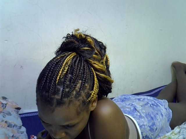 Cute-aliyah live cam on BongaCams