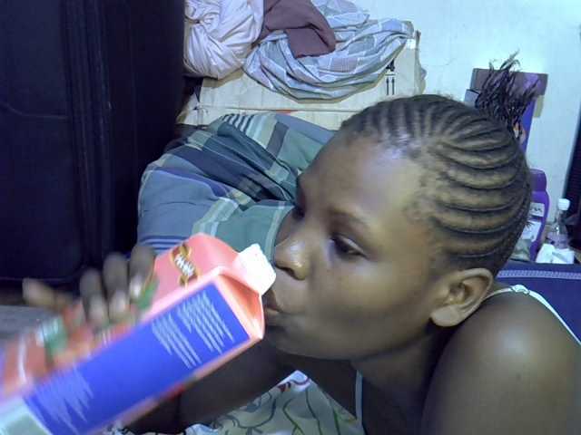 Cute-aliyah live cam on BongaCams