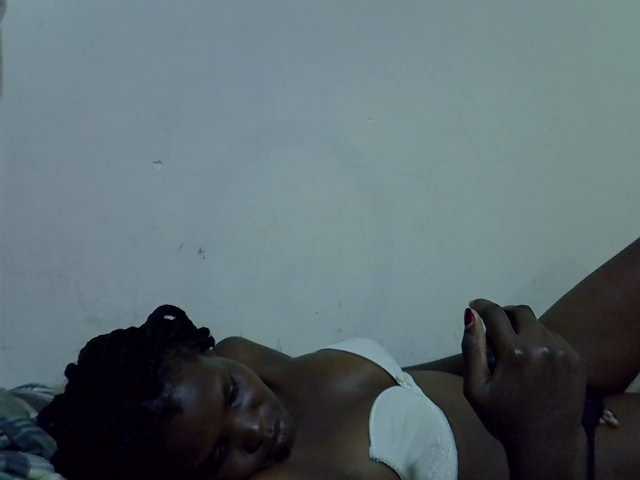 Cute-aliyah live cam on BongaCams