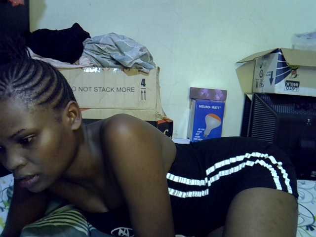 Cute-aliyah live cam on BongaCams