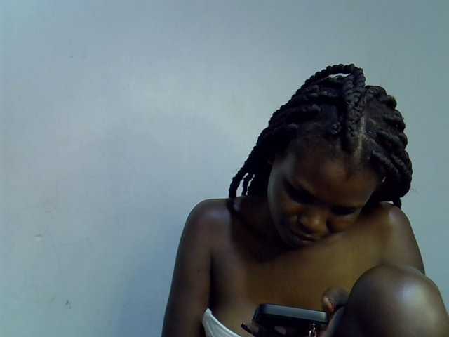 Cute-aliyah live cam on BongaCams