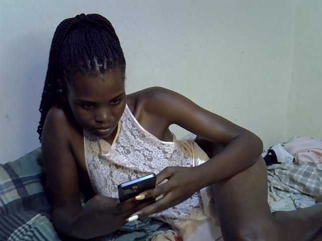 Cute-aliyah live cam on BongaCams