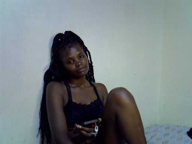 Cute-aliyah live cam on BongaCams