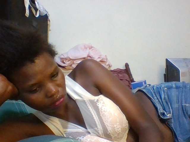 Cute-aliyah live cam on BongaCams