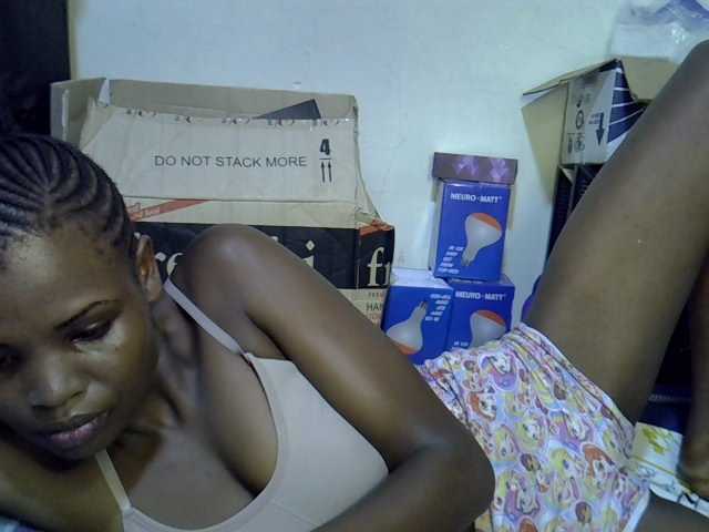 Cute-aliyah live cam on BongaCams