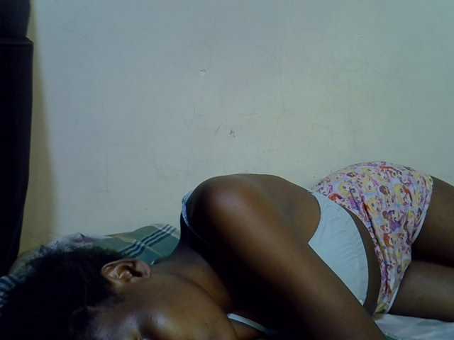 Cute-aliyah live cam on BongaCams