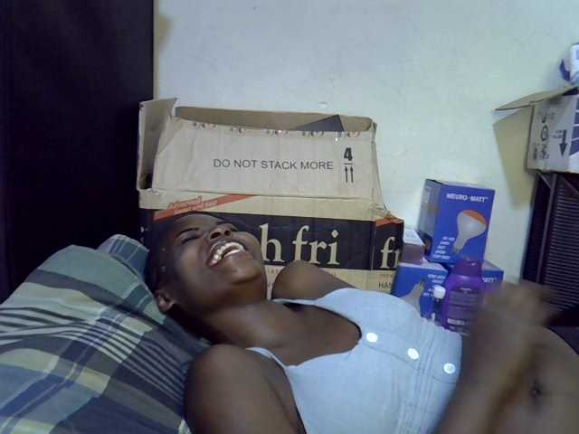 Cute-aliyah live cam on BongaCams