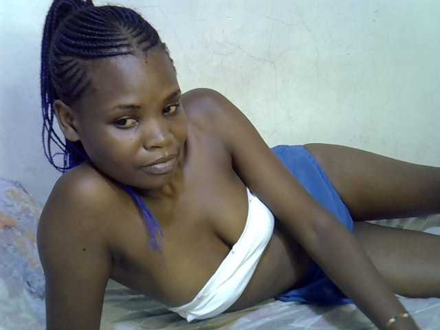 Cute-aliyah live cam on BongaCams