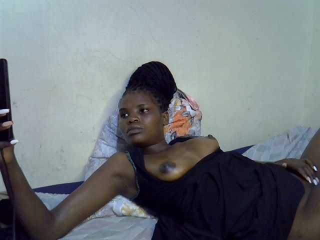 Cute-aliyah live cam on BongaCams