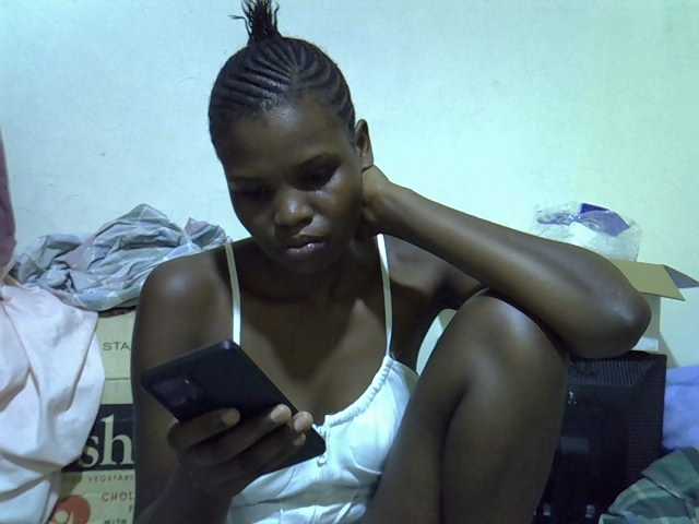 Cute-aliyah live cam on BongaCams