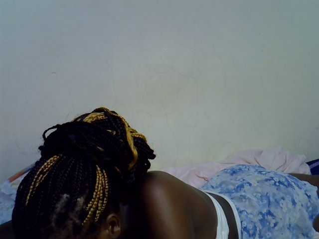 Cute-aliyah live cam on BongaCams
