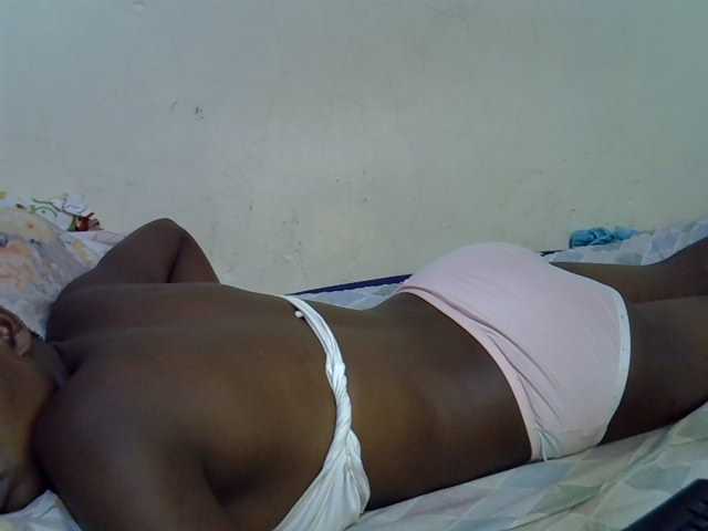 Cute-aliyah live cam on BongaCams