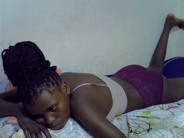 Cute-aliyah live cam on BongaCams