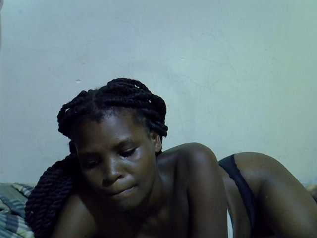 Cute-aliyah live cam on BongaCams