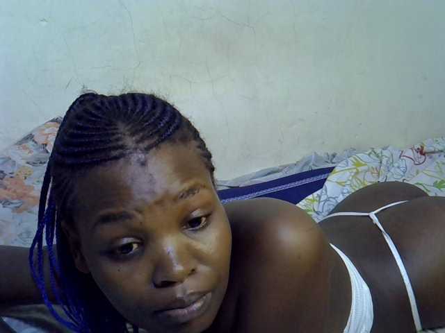 Cute-aliyah live cam on BongaCams