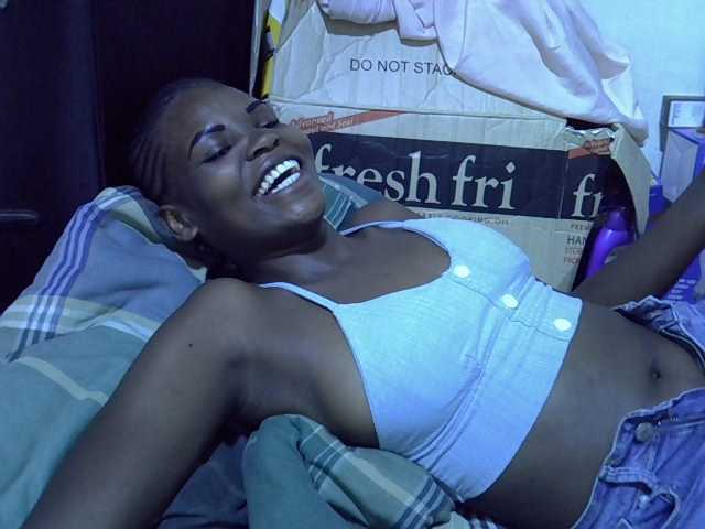Cute-aliyah live cam on BongaCams