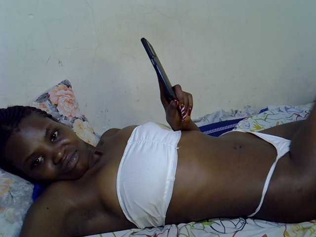 Cute-aliyah live cam on BongaCams