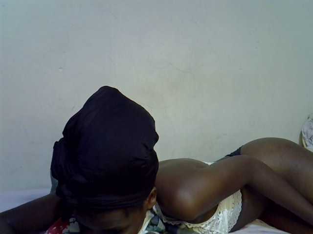 Cute-aliyah live cam on BongaCams
