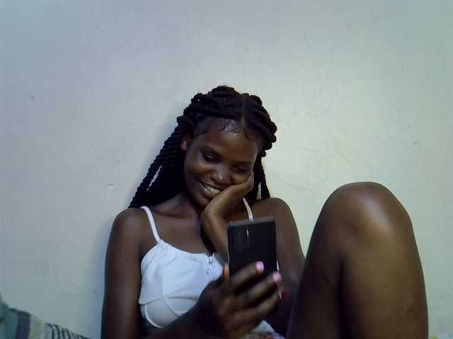 Cute-aliyah live cam on BongaCams