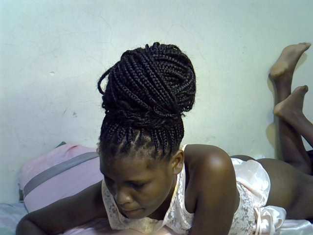 Cute-aliyah live cam on BongaCams