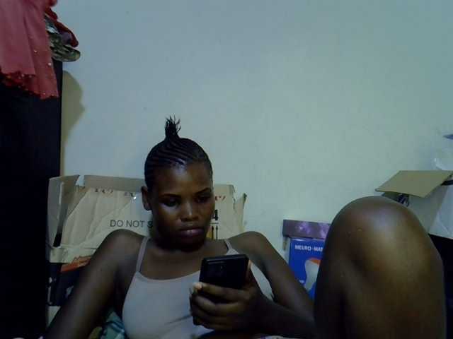 Cute-aliyah live cam on BongaCams