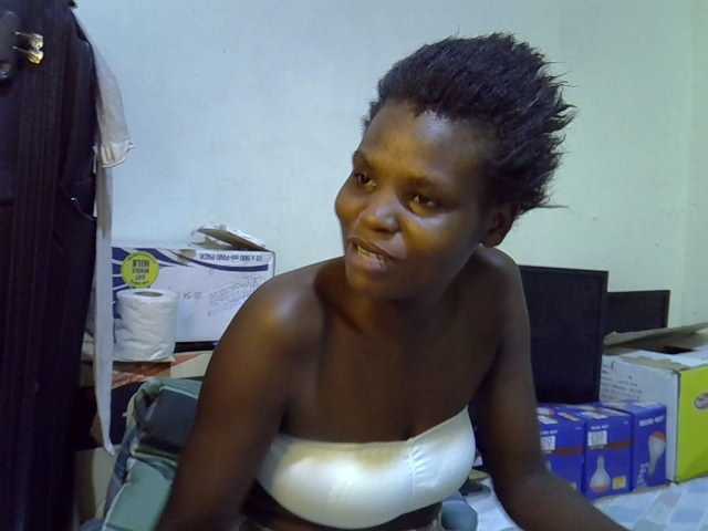 Cute-aliyah live cam on BongaCams