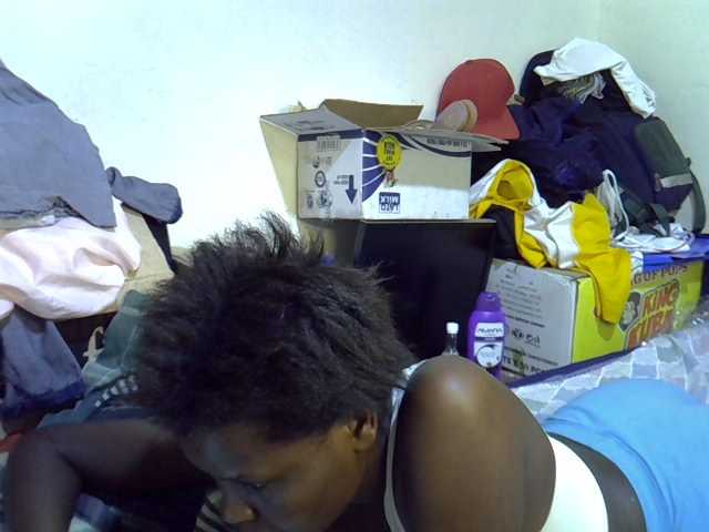 Cute-aliyah live cam on BongaCams