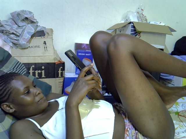 Cute-aliyah live cam on BongaCams