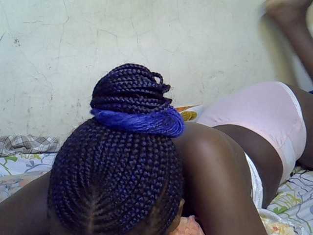 Cute-aliyah live cam on BongaCams
