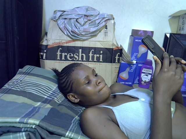 Cute-aliyah live cam on BongaCams