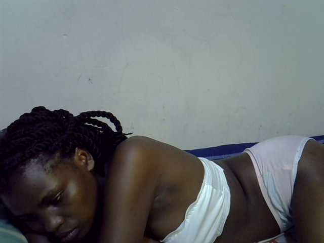 Cute-aliyah live cam on BongaCams