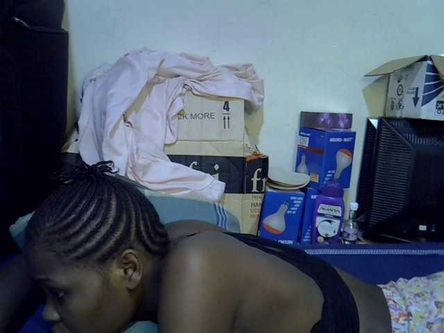 Cute-aliyah live cam on BongaCams