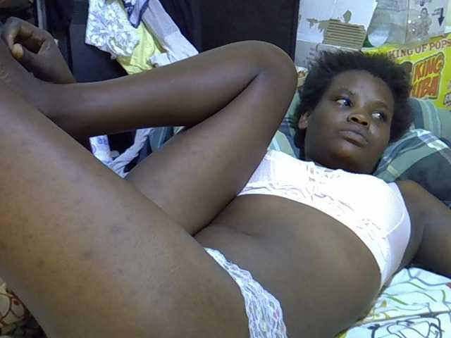 Cute-aliyah live cam on BongaCams