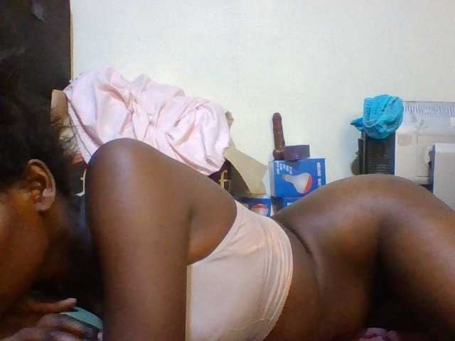 Cute-aliyah live cam on BongaCams