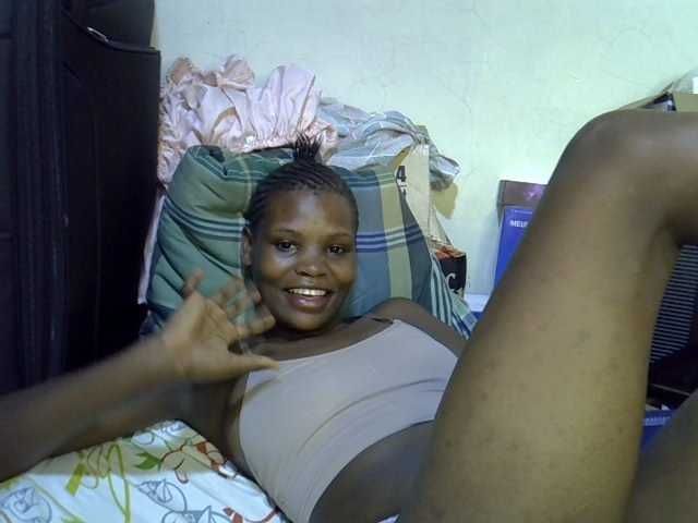 Cute-aliyah live cam on BongaCams